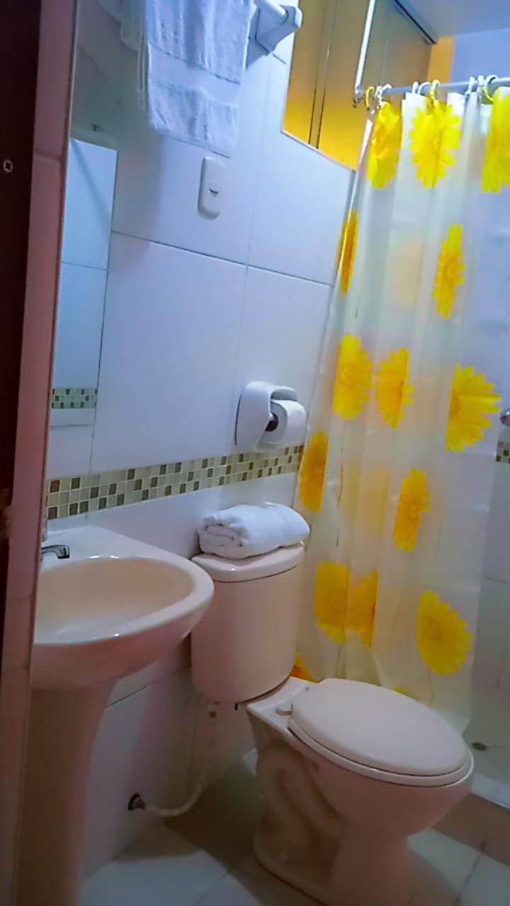 Hostal Acuarius Puno Buitenkant foto