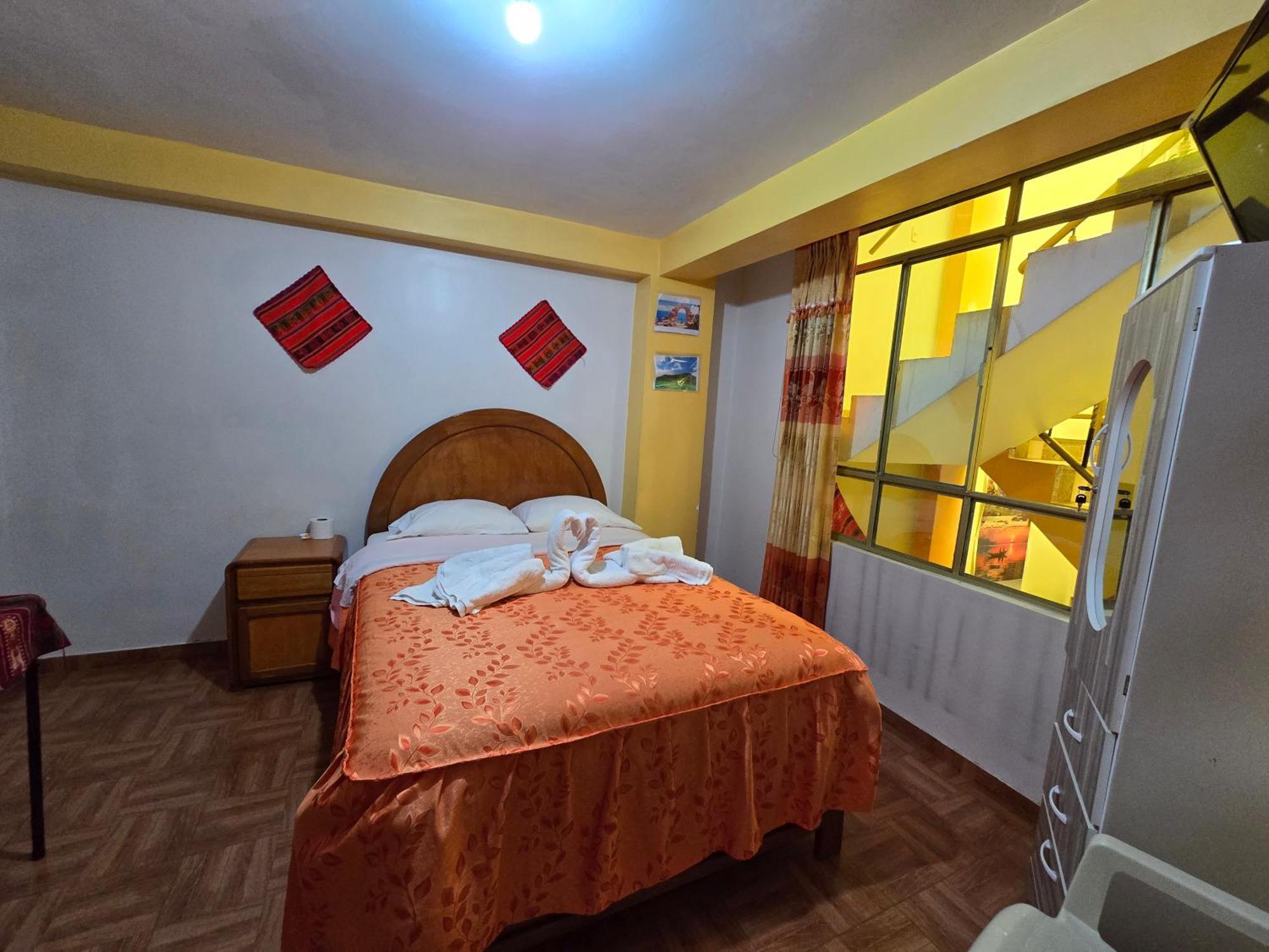 Hostal Acuarius Puno Buitenkant foto