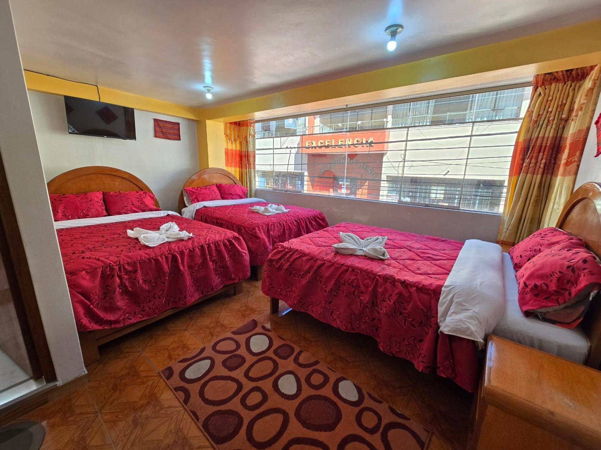 Hostal Acuarius Puno Buitenkant foto