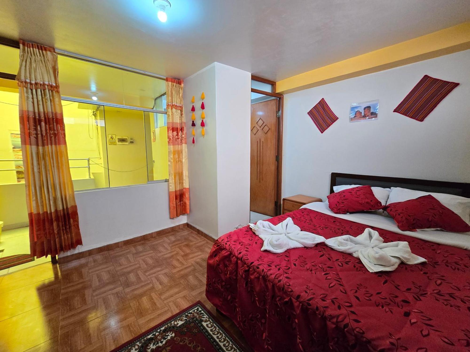 Hostal Acuarius Puno Buitenkant foto