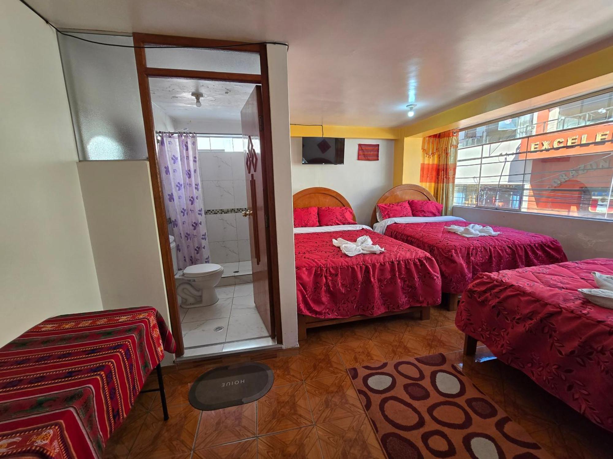 Hostal Acuarius Puno Buitenkant foto