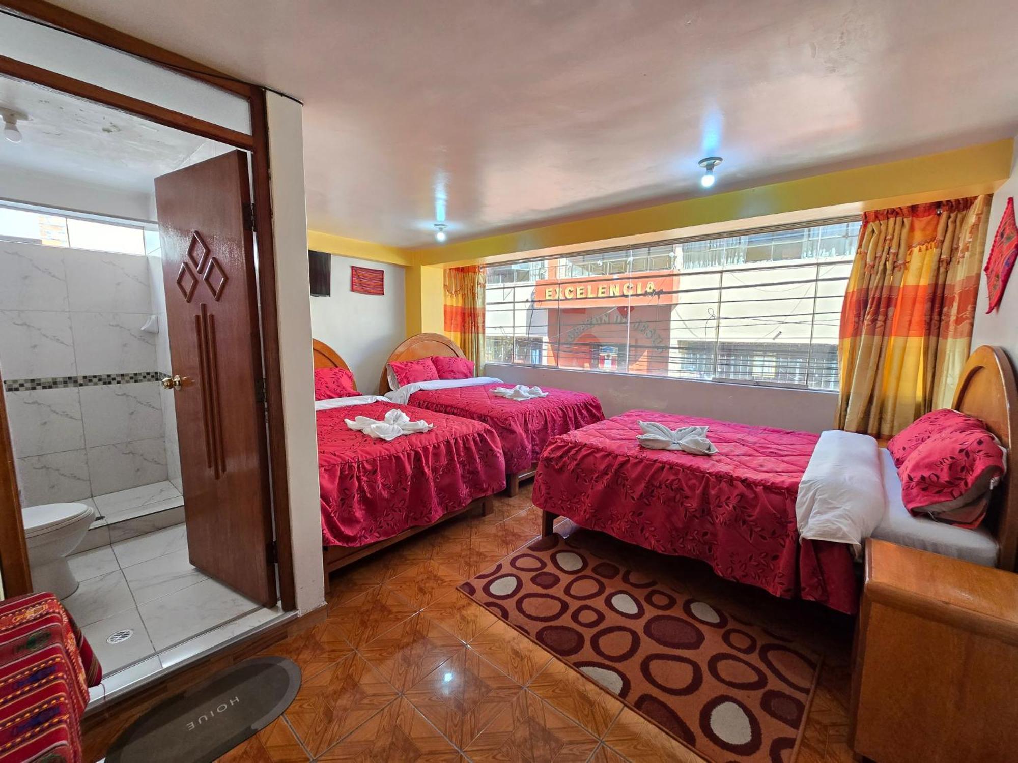 Hostal Acuarius Puno Buitenkant foto