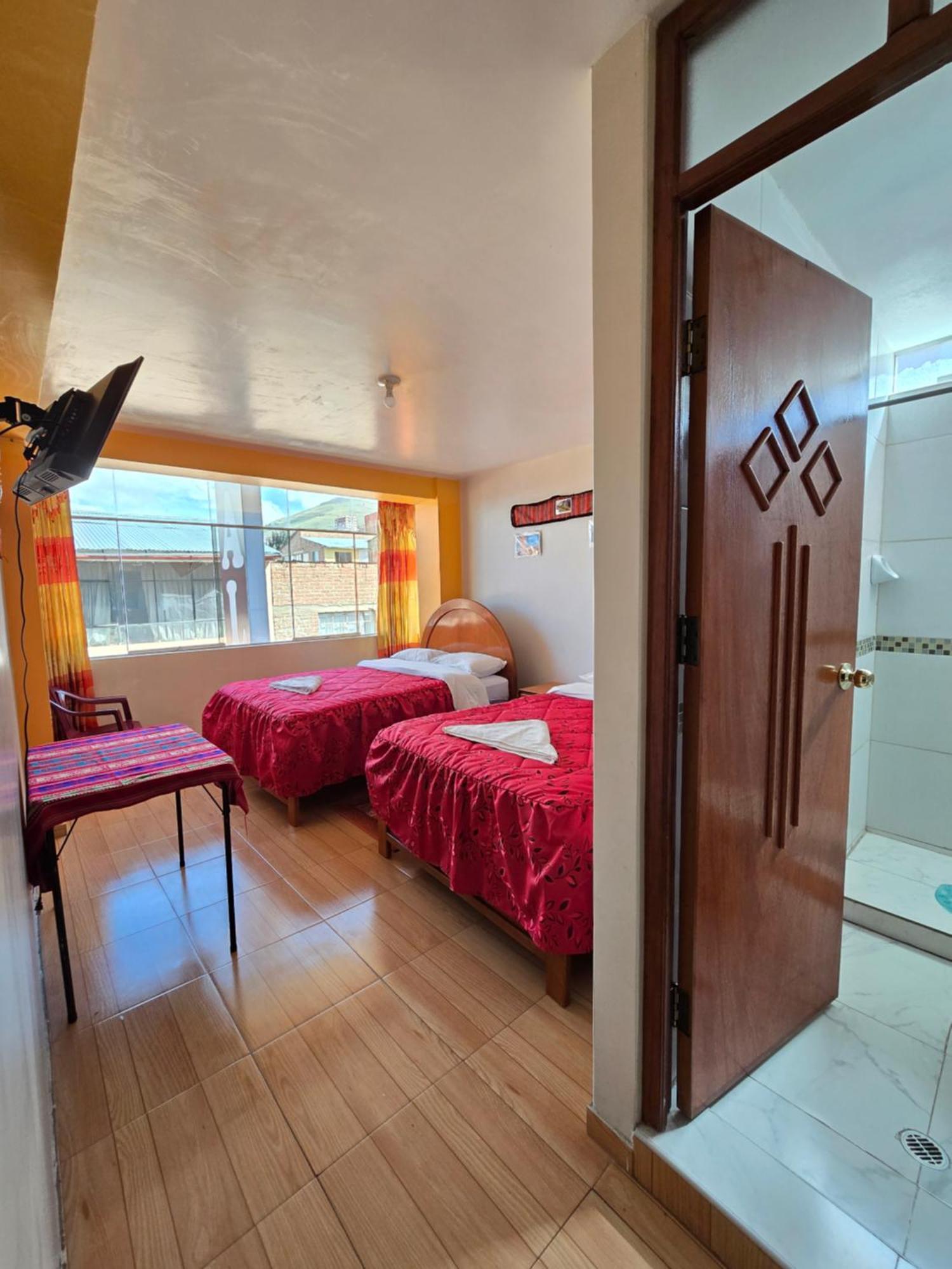 Hostal Acuarius Puno Buitenkant foto