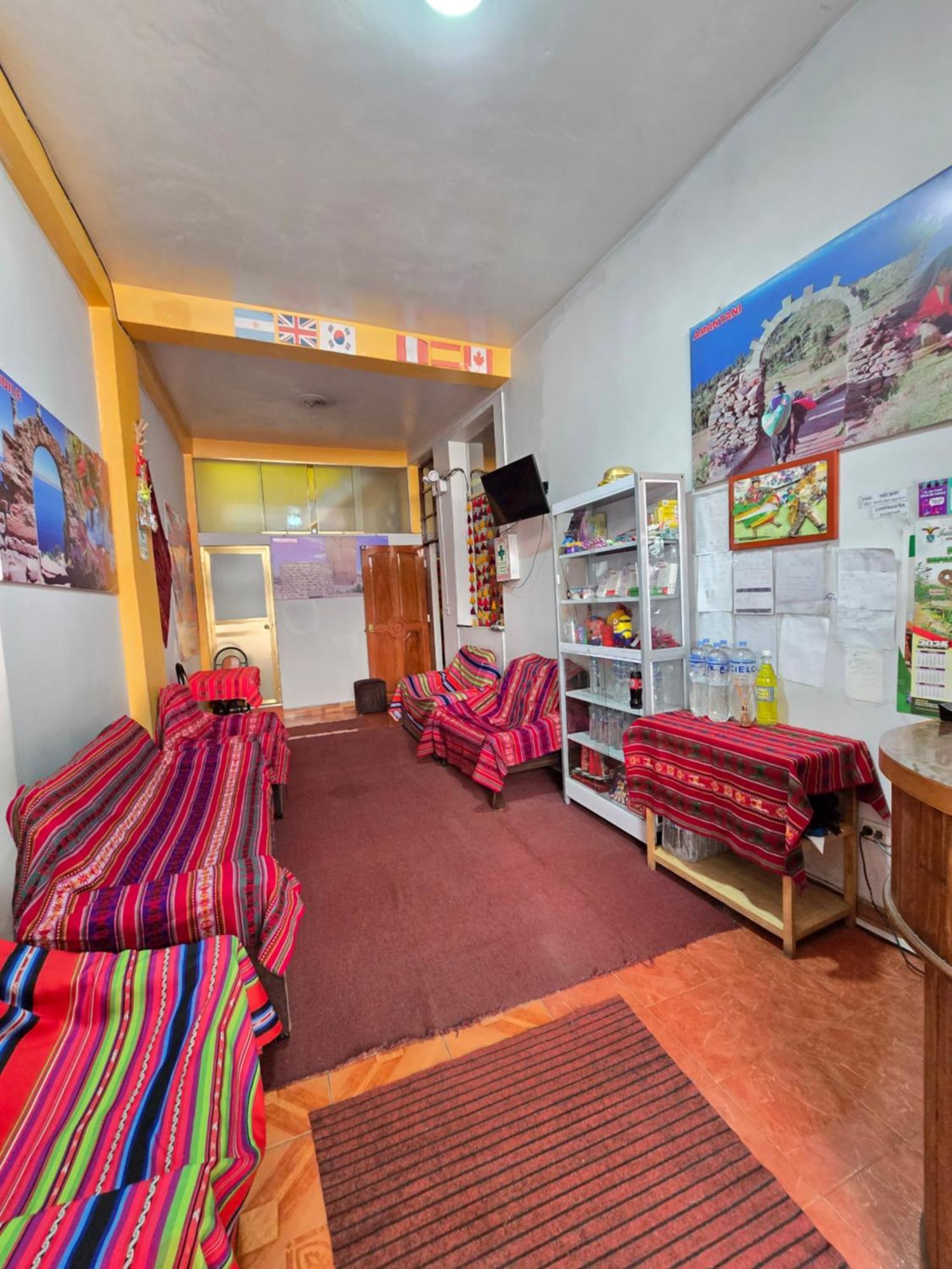 Hostal Acuarius Puno Buitenkant foto