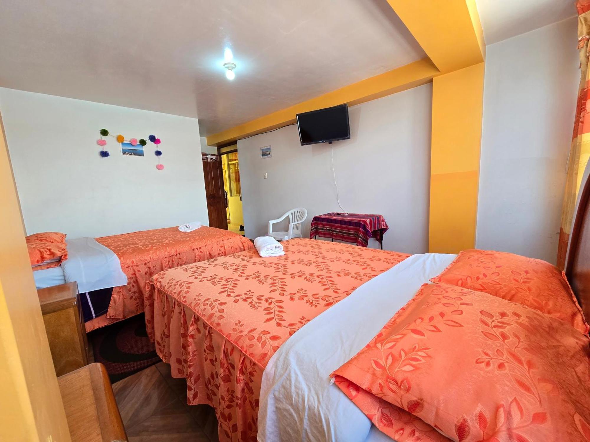 Hostal Acuarius Puno Buitenkant foto